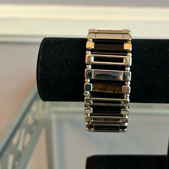 White House Black Market black glass and tiger eye goldtone stretch bracelet - Picture 1 of 5